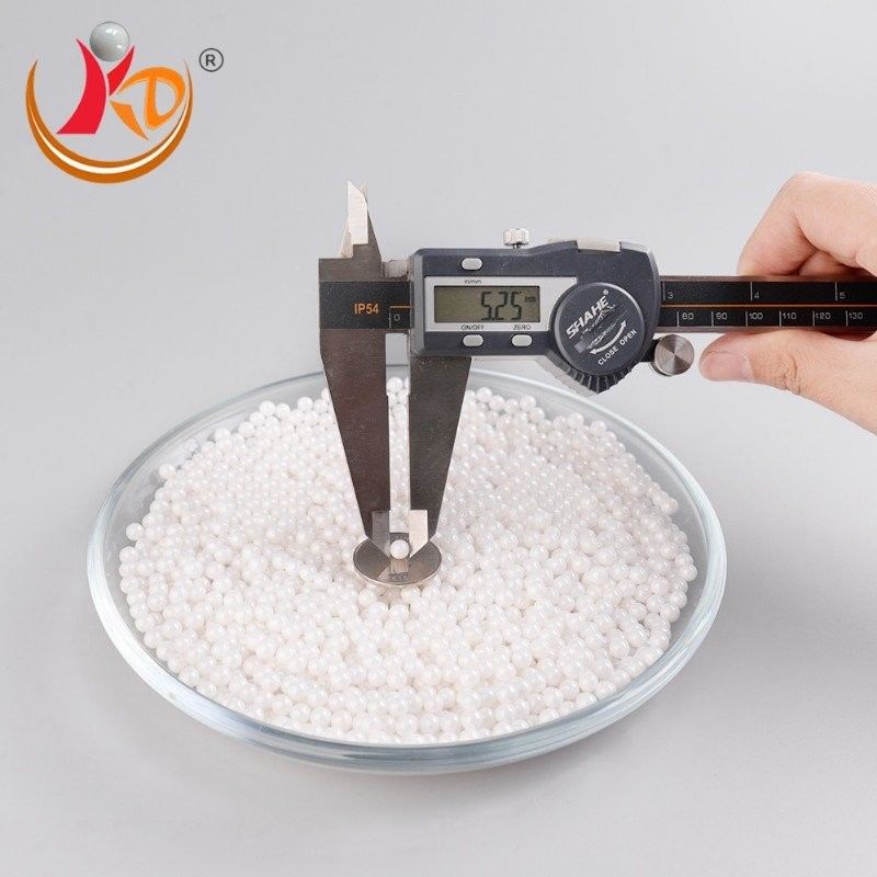 Yttrium Oxide Zro2 Zirconium Grinding Beads 0.05mm-50mm Ceramic Beads Micro Zirconia Beads