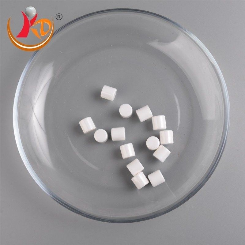 أكسيد اليتريوم Zro2 زركونيوم حبات طحن 0.05mm-50mm حبات السيراميك حبات الزركونيا المجهرية