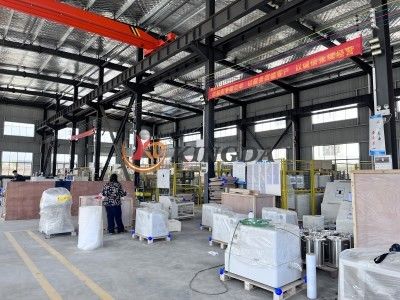4L 10L 220V apparecchiature di macinazione a sfera per macinazione a velocità