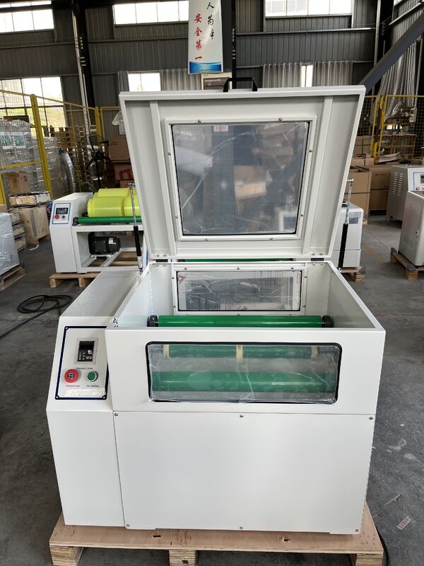 Double-layer, multi-station industrial jar-type grinding equipment for small-batch powder grinding